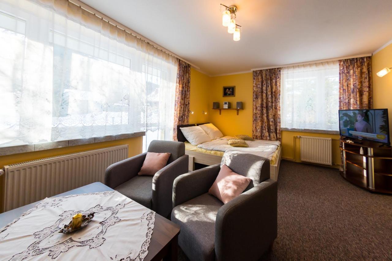 Willa Przy Deptaku Apartamento Szczyrk Exterior foto