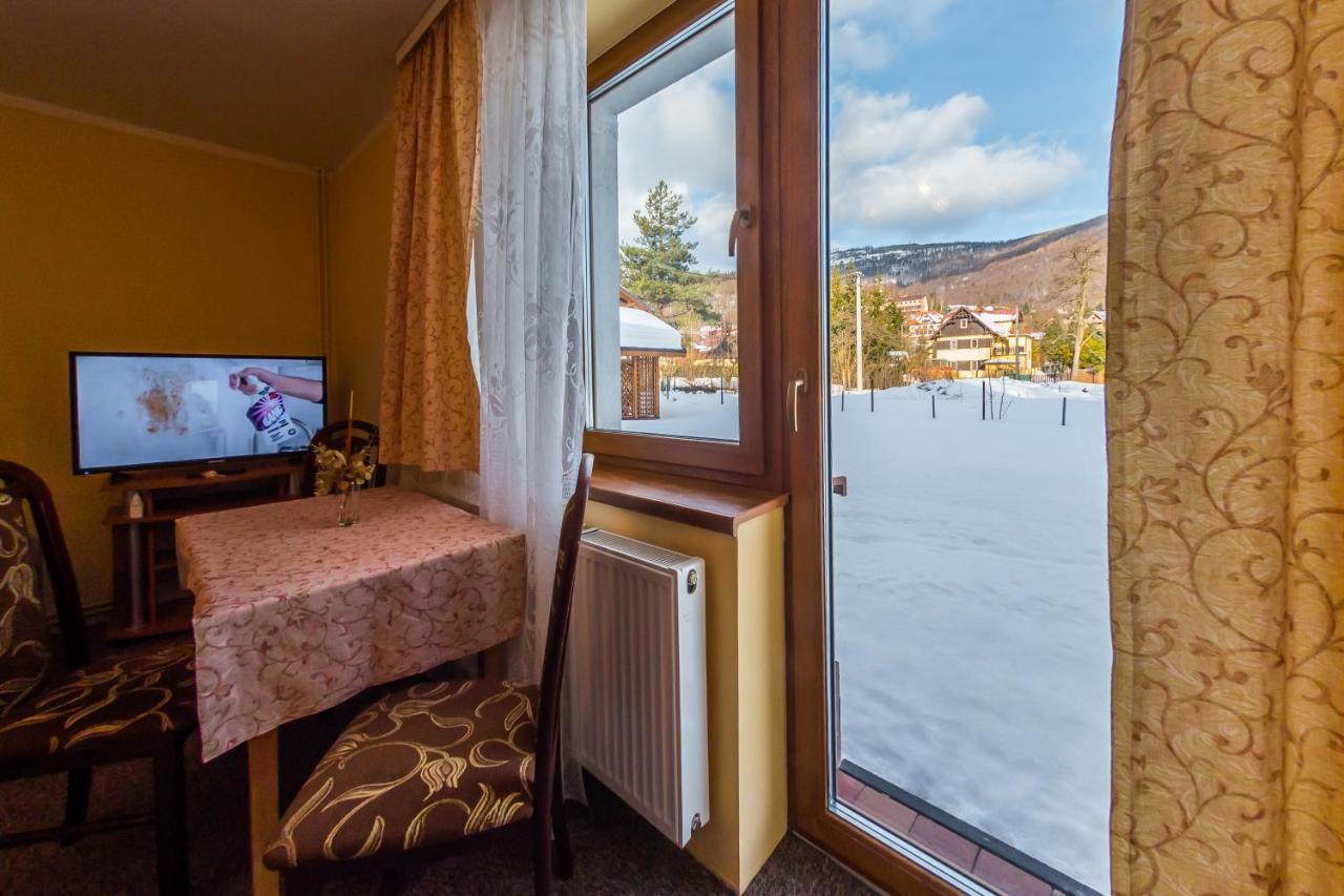 Willa Przy Deptaku Apartamento Szczyrk Exterior foto